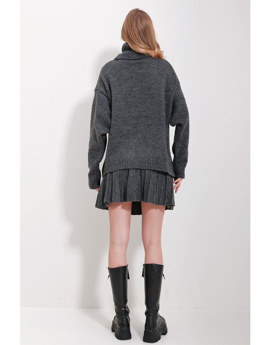 Women's Anthracite Turtleneck Sweater And Pleated Skirt Set - 4