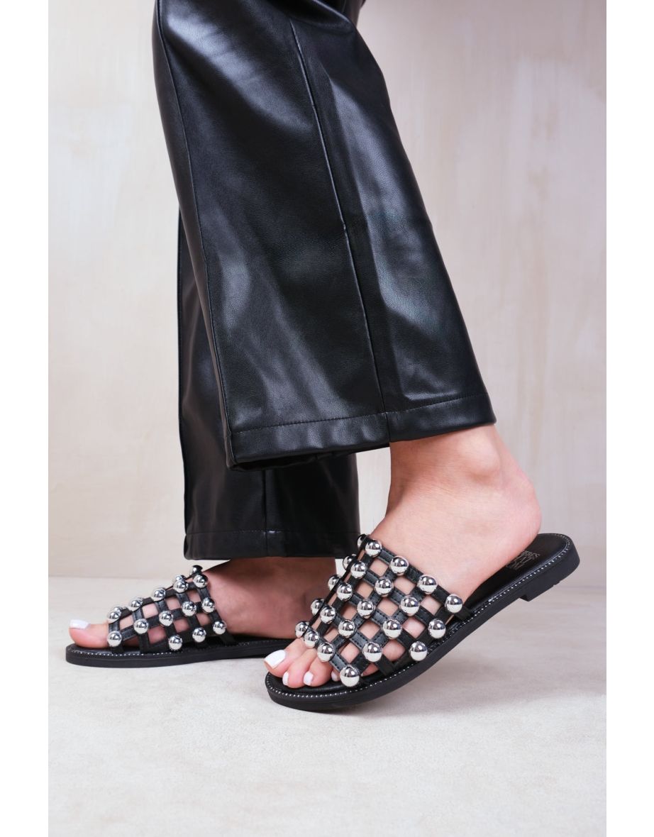 KELLY STUDDED SLIDER WITH CAGED STUDDED DETAILING IN BLACK