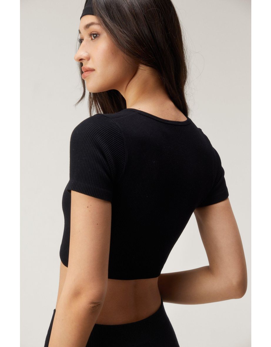 Seamless Scoop Neck Crop Top - 3