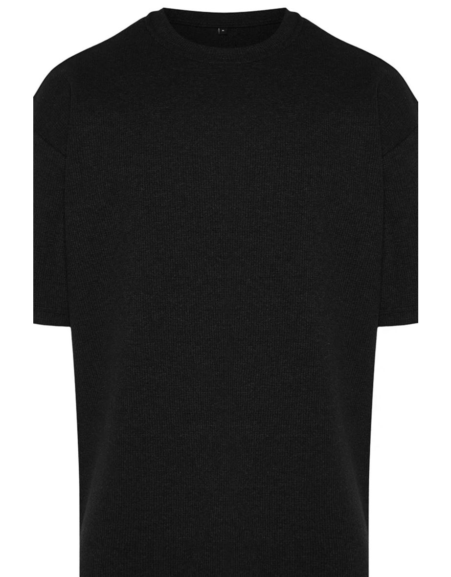T-Shirt - Black - Oversize - 7