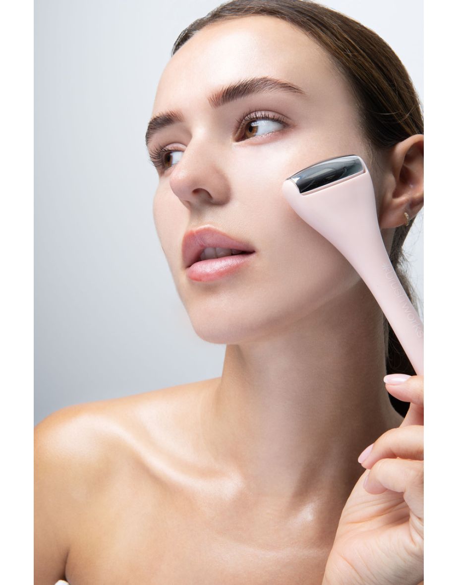 Brushworks Cryo Roller