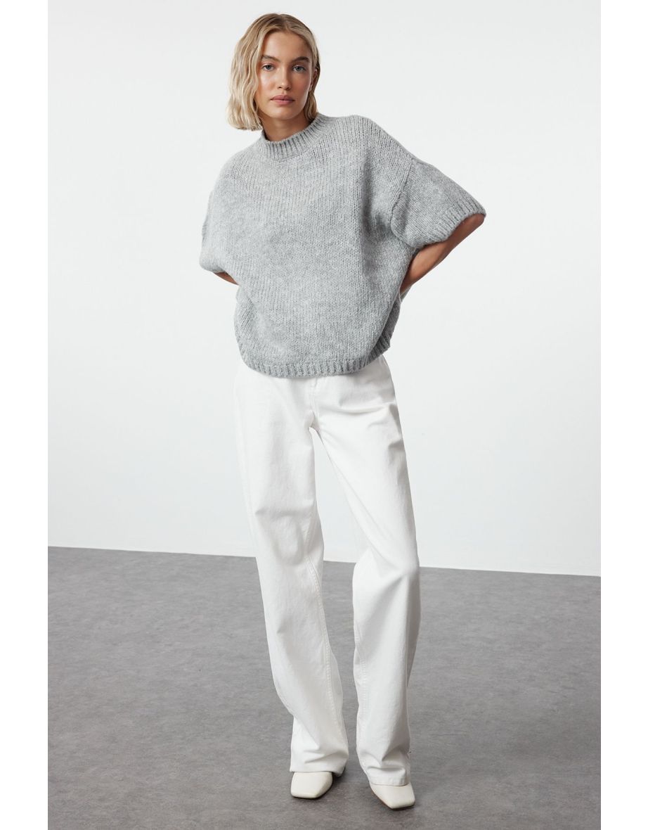 Gray Wide Pattern Soft Texture Knitted Sweater