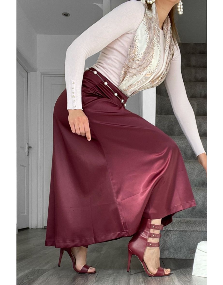 تنورة ساتان ماكسي