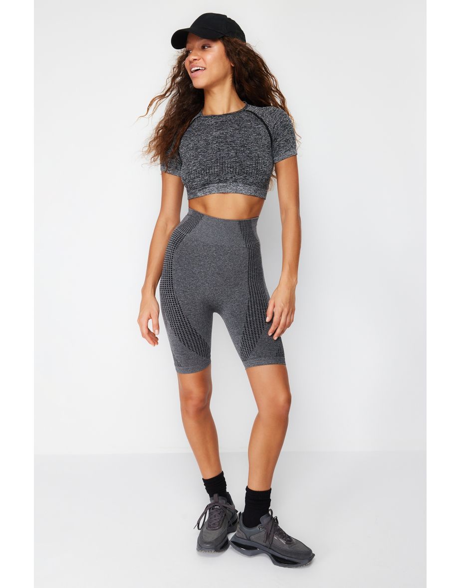 Shop Anthracite Melange Seamless Seamless Sports Shorts Tights Online in Oman VogaCloset