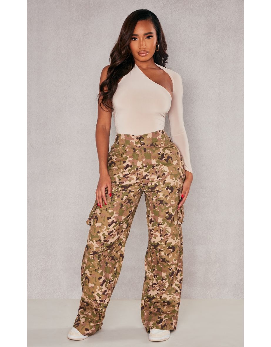 NRTHYE Women's Camo Print Cargo Jeans Casual High Waist Wide Leg Army Pants  with Pockets at Amazon Women's Clothing store