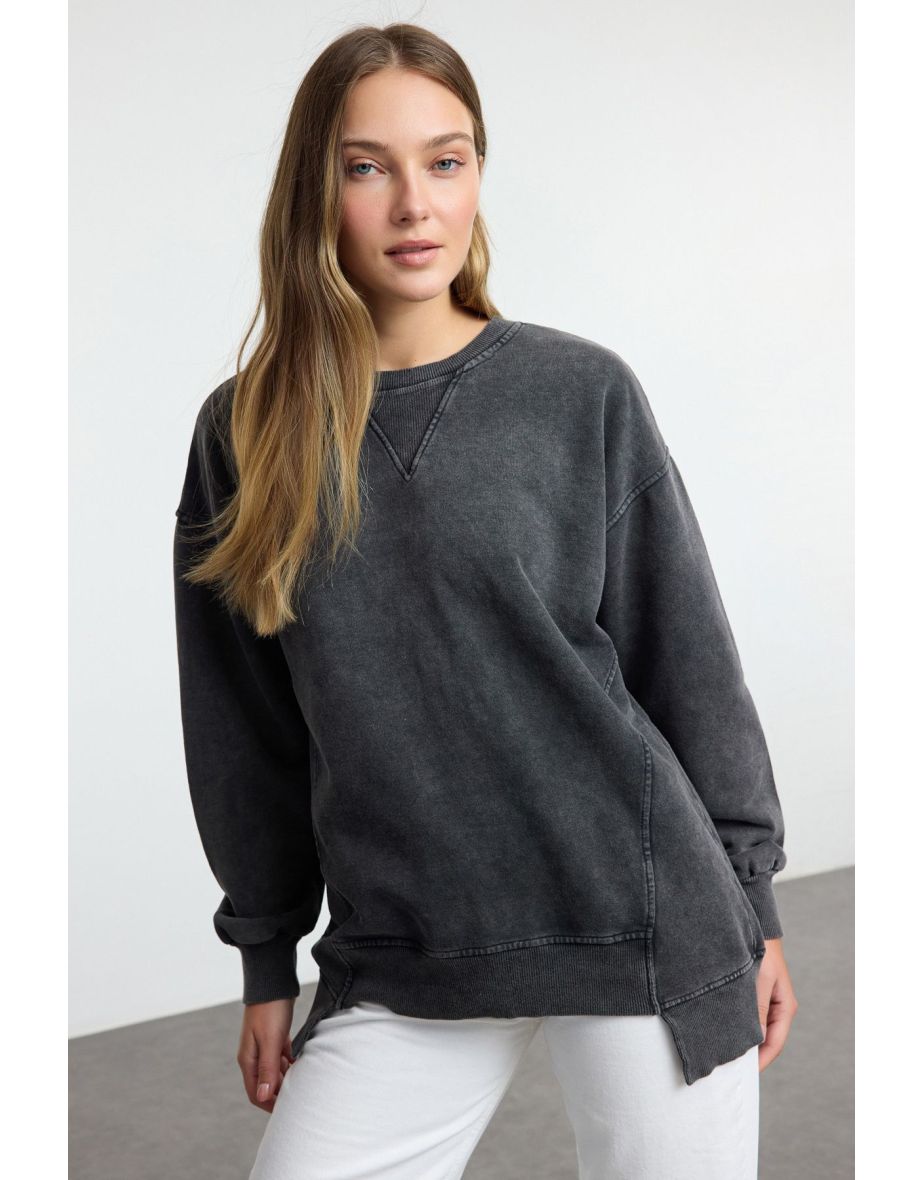Black Washed Hem Detailed Crew Neck Relaxed/Comfortable Fit Knitted Sweatshirt