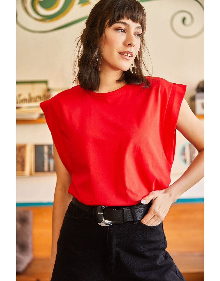 Women's Red Armpit-Piece Bat-T-Shirt