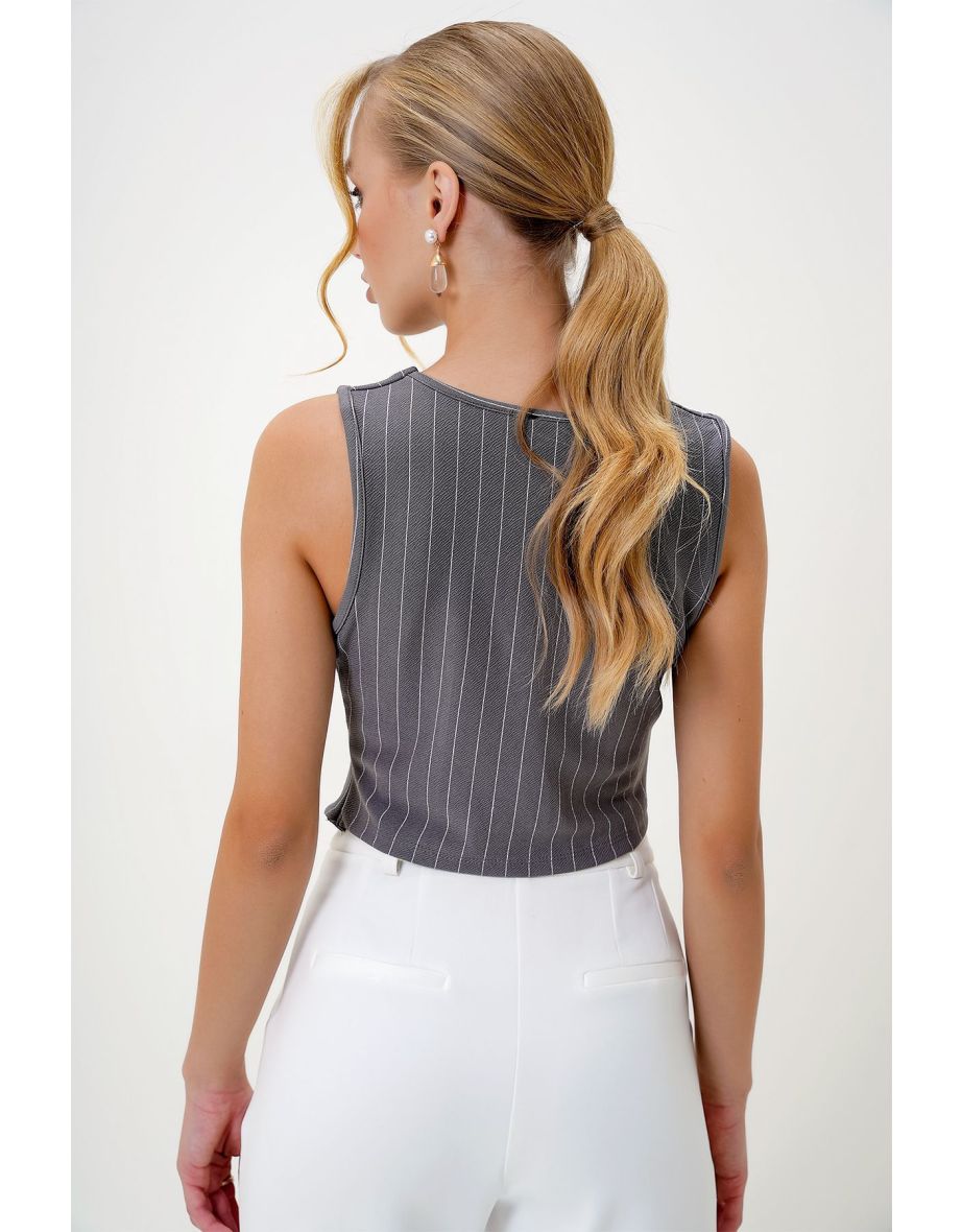 Women's Gray Heart Collar Buttoned Striped Vest - 5