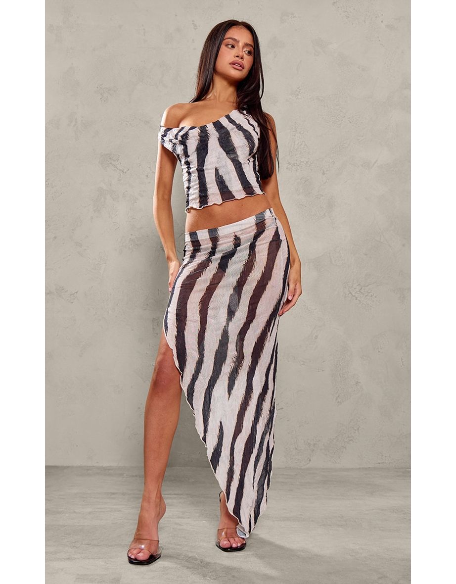 Petite Zebra Print Cowl Neck Crushed Mesh Crop Top