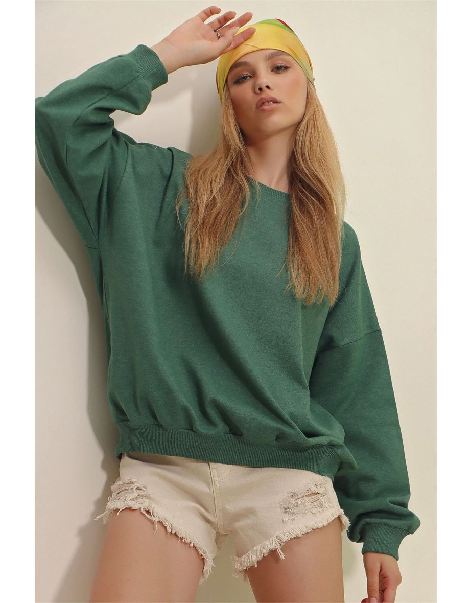 Women's Napthi Green Crew Neck Oversized Basic Sweatshirt