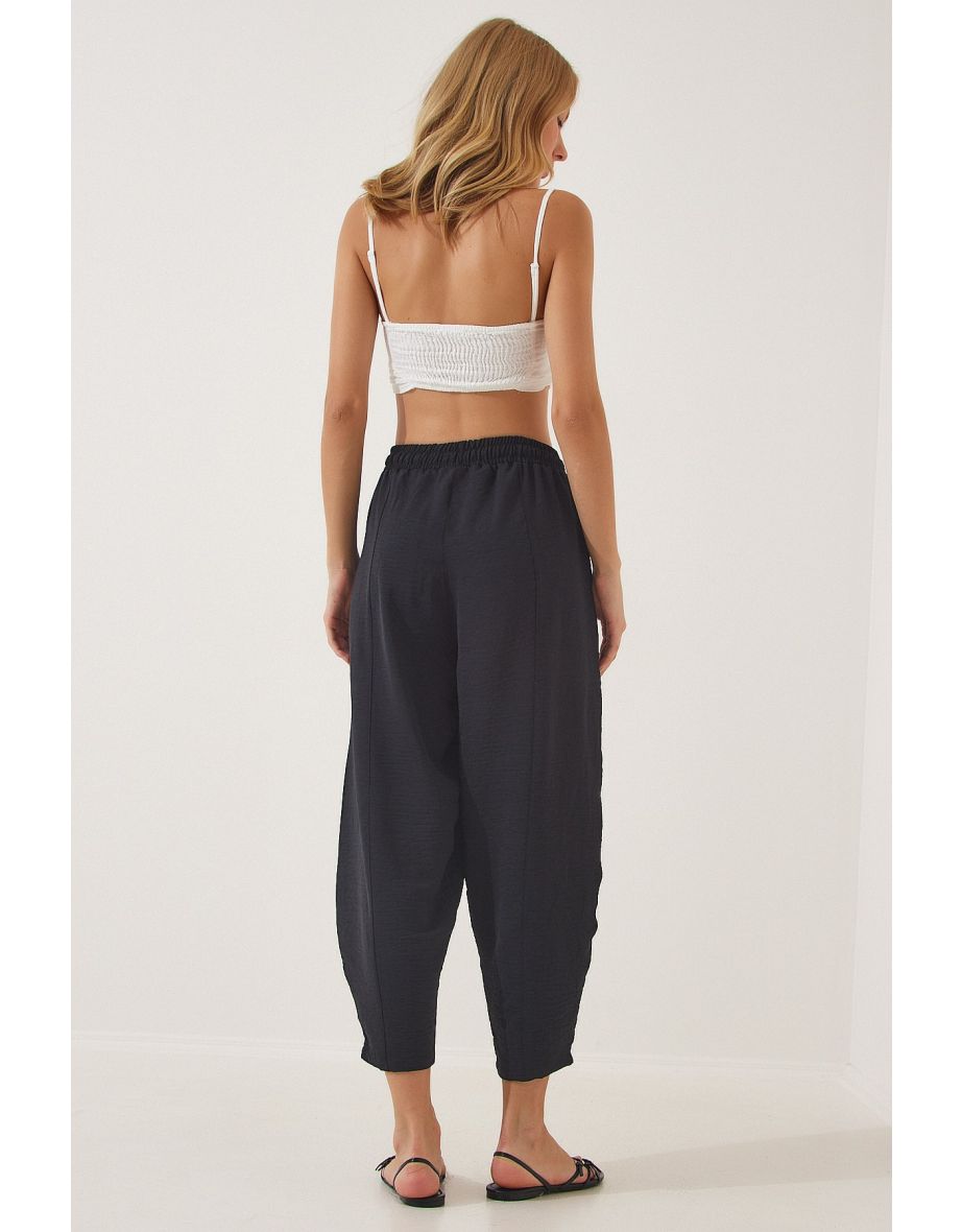 Pants - Black - Carrot pants - 1