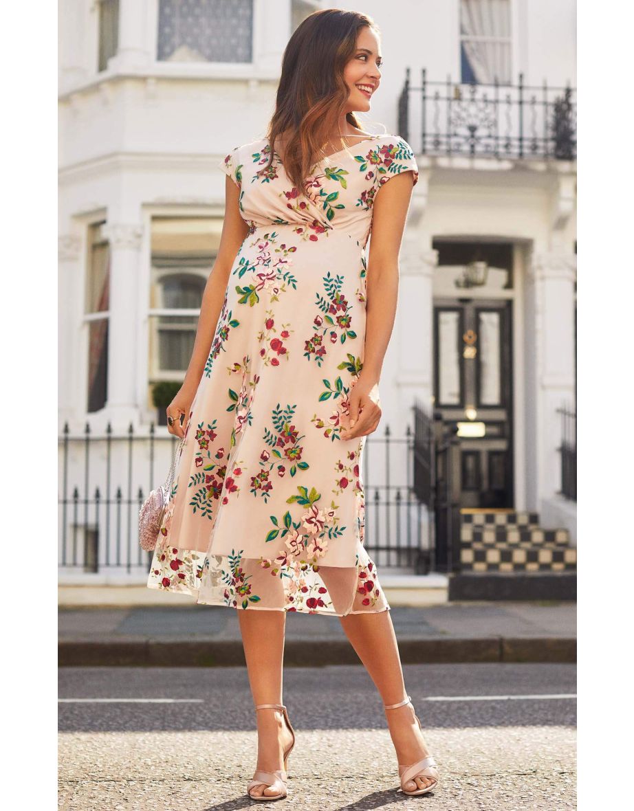 Shop Bailey Maternity Midi Dress Blushing Blooms Online in Bahrain VogaCloset