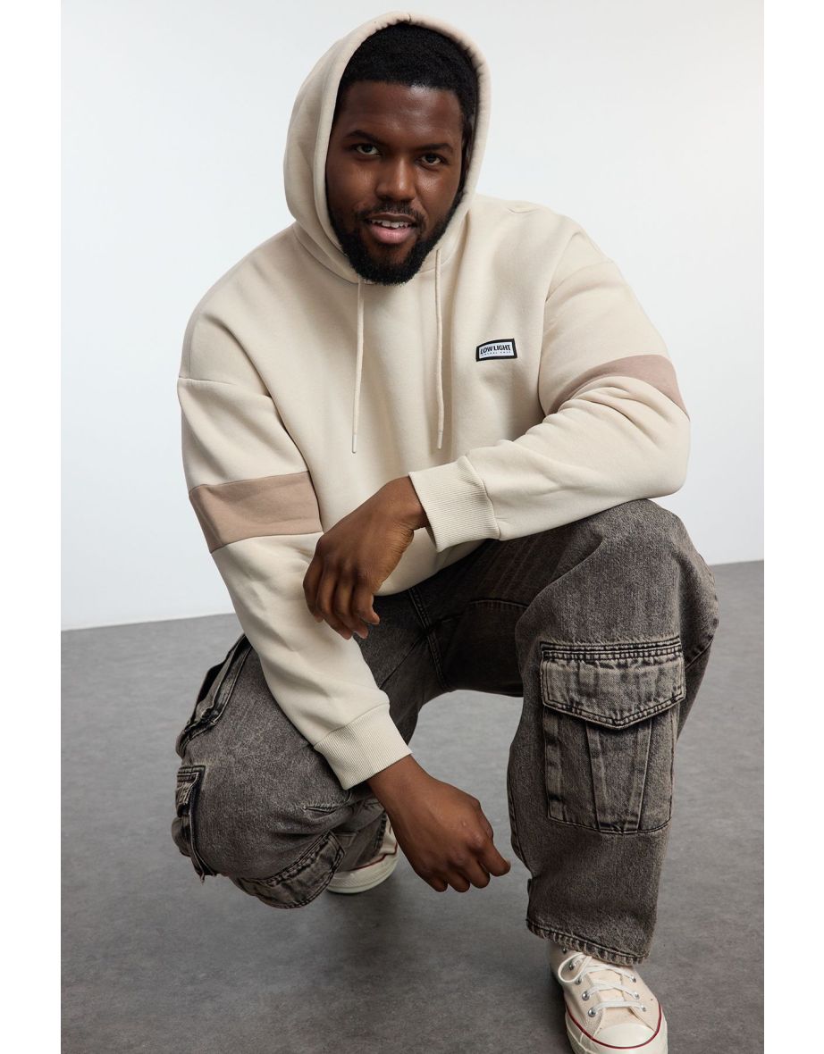 Plus Size Oversize/Wide Cut Hooded Fleece Inside Sweatshirt - 4