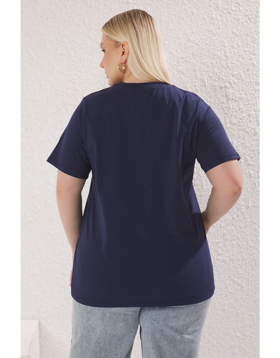 Navy Blue Crew Neck Floral Printed Boyfriend Fit Plus Size T-shirt - 3