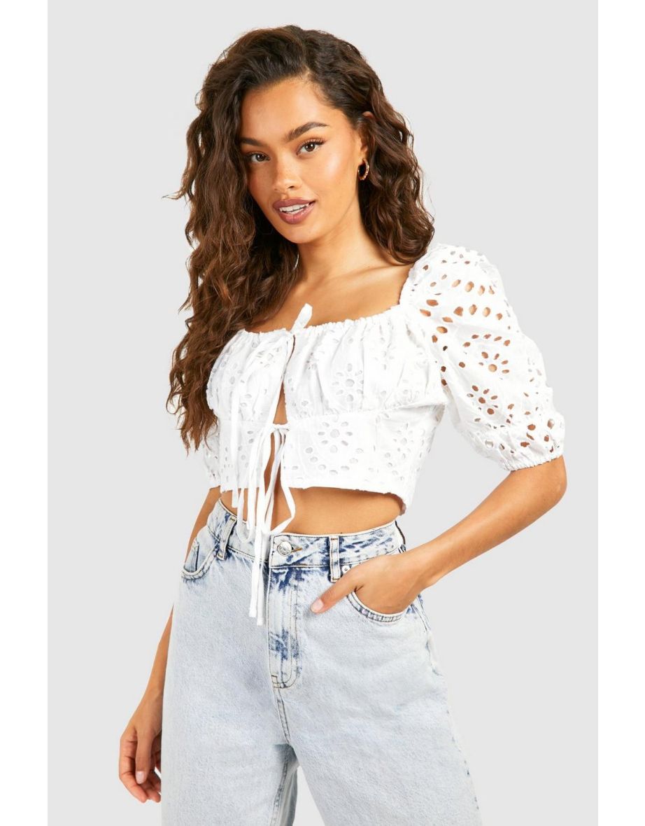 Embroidery Short Sleeve Crop Top - white
