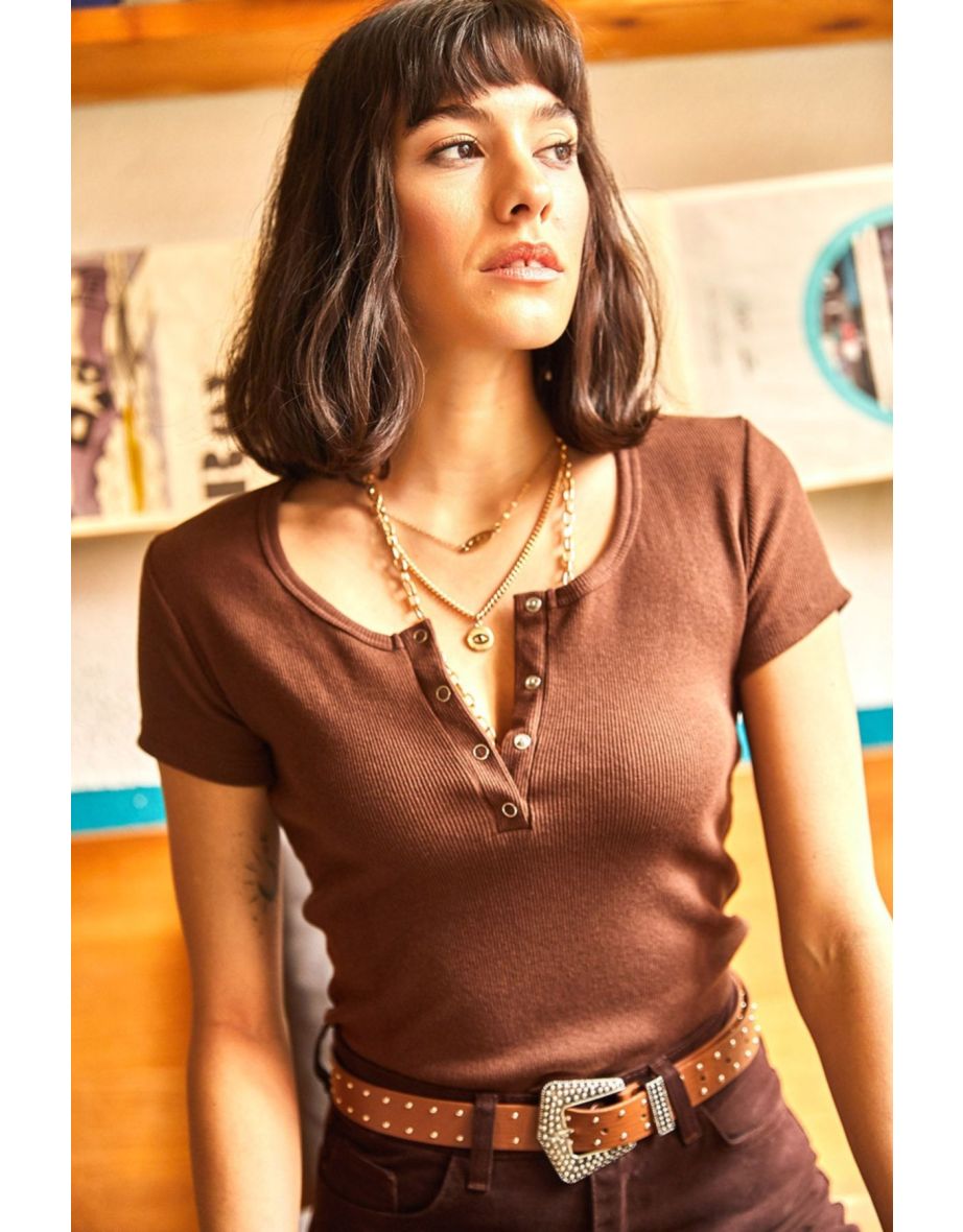 Women's Bitter Brown Snap-On Camisole Blouse