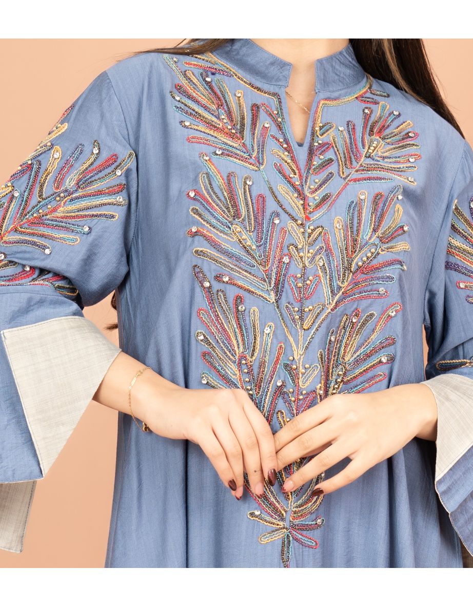 Crystal-Embellished Embroidered Jalabiya - 3