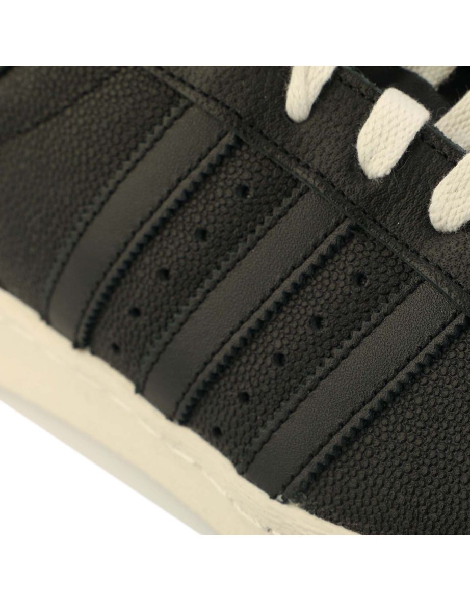 Shop Men s adidas Originals Superstar 82 Trainers in Black Online in Bahrain VogaCloset