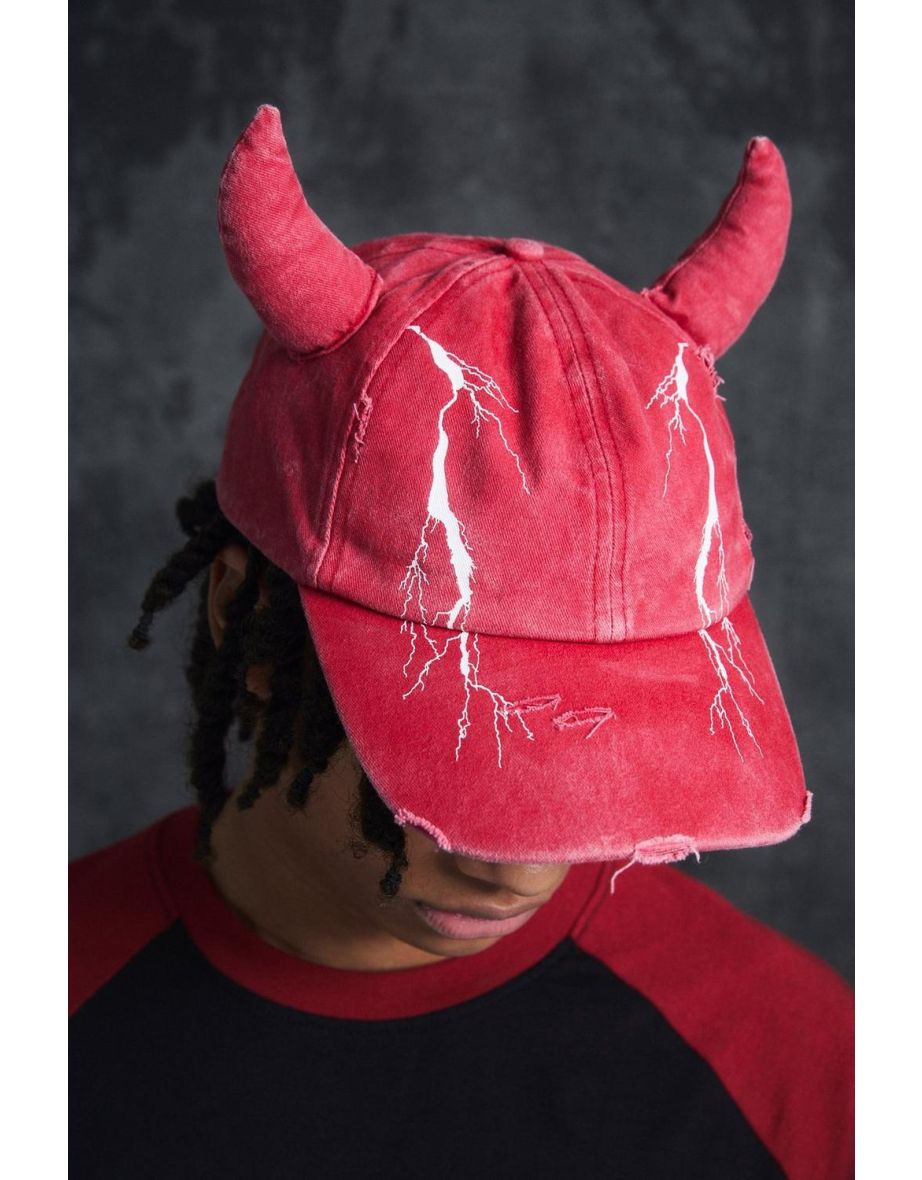 Trippie Redd Graphic Print Distressed Horn Cap In Red - red - 1