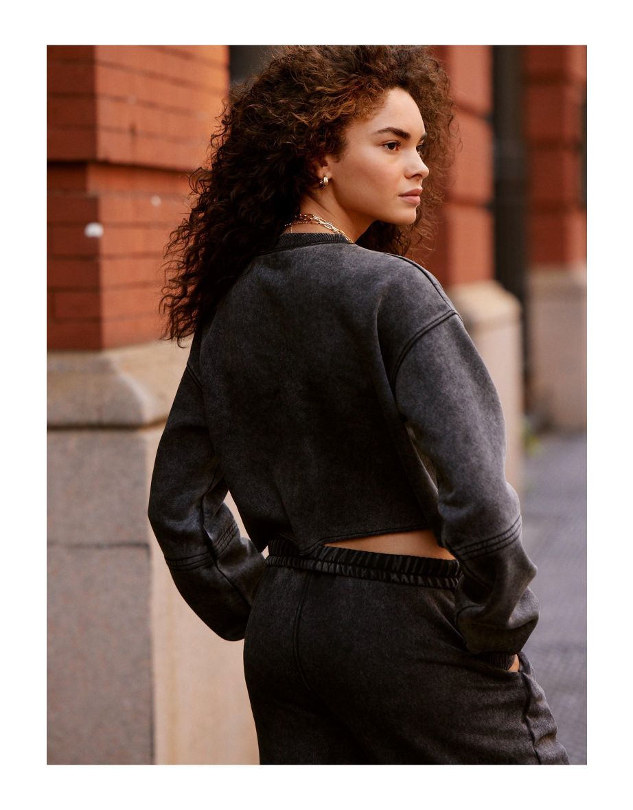 Acid Wash Active Society Graphic Cropped Sweatshirt - 3