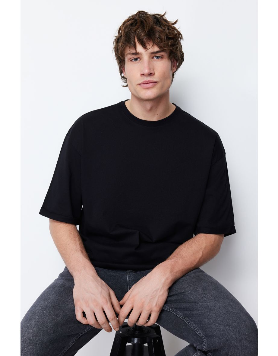 Basic Black Men's Oversize/Wide Cut 100% Cotton Stitched Double Sleeve T-Shirt