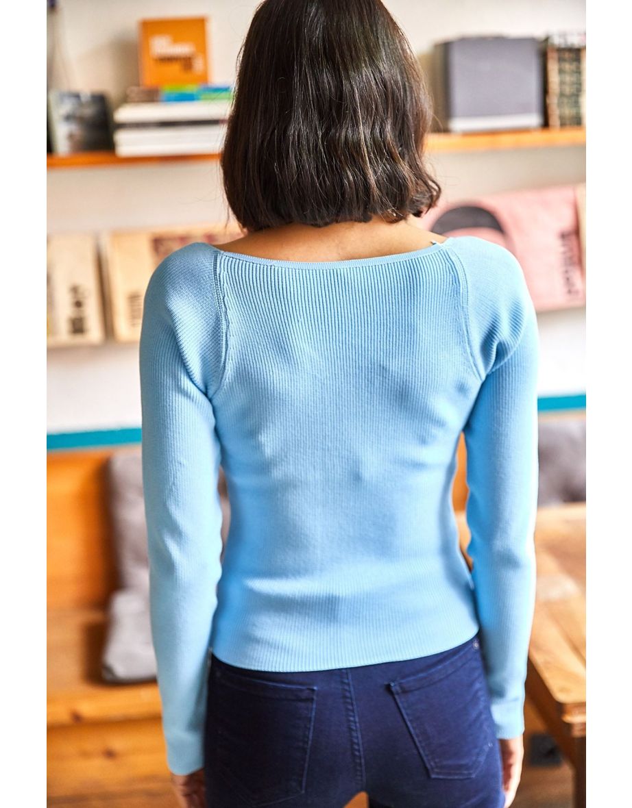Women's Baby Blue Kiss Collar Crop Knitwear top - 4