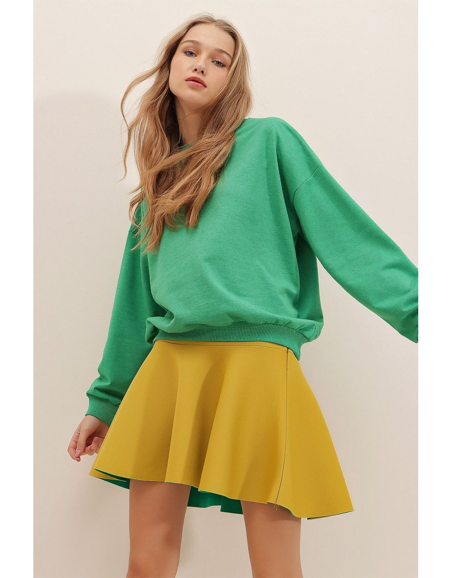 Women's Dark Green Crew Neck Oversize Basic Sweatshirt