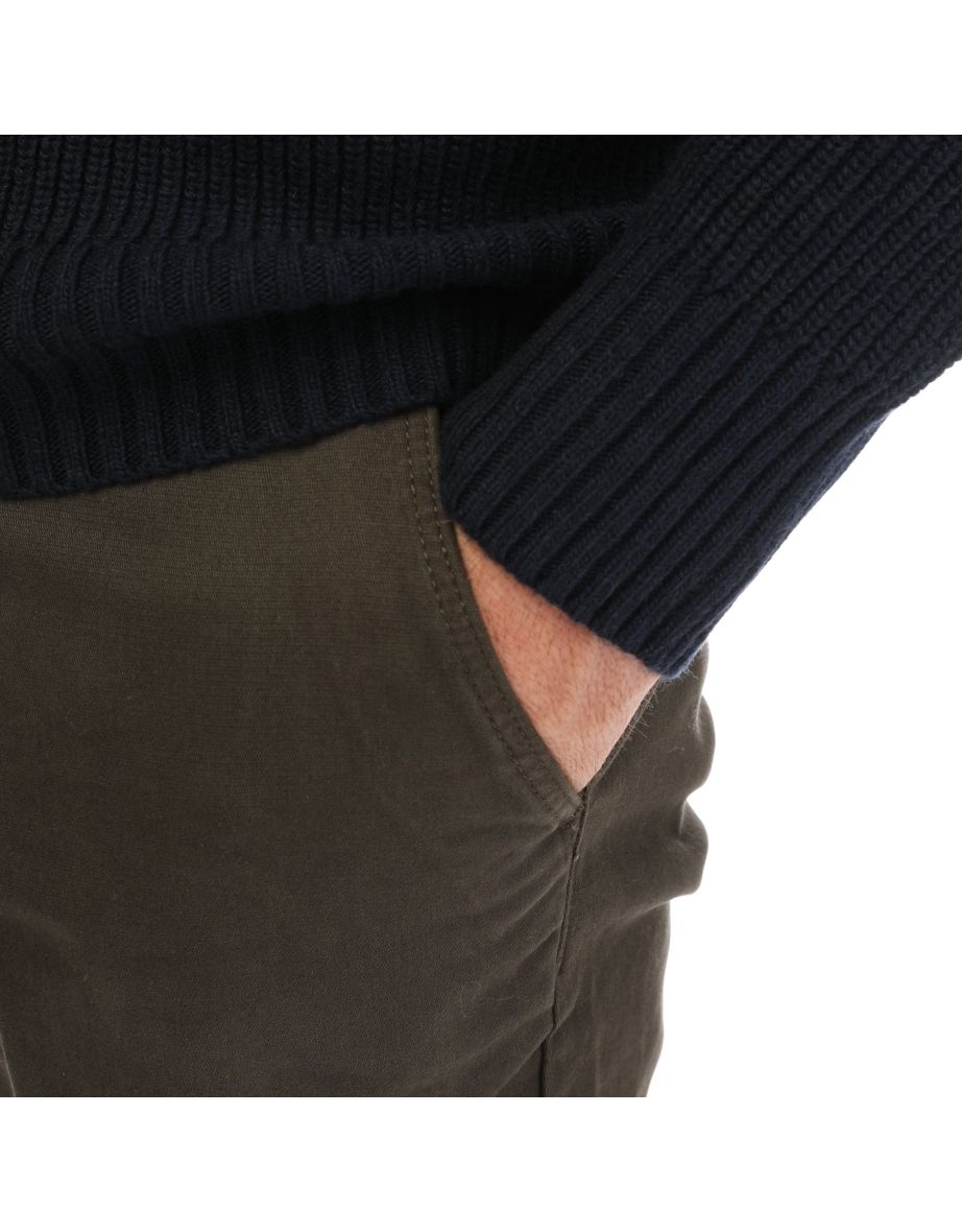 Men's Lyle And Scott Straight Fit Chino Trousers in Green - 2