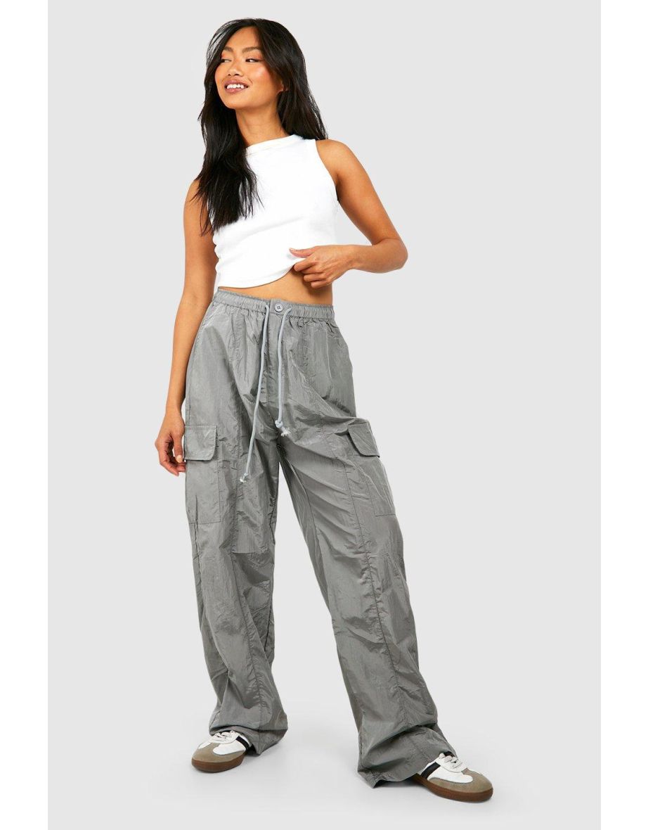 Buy Boohoo Trousers in Saudi, UAE, Kuwait and Qatar