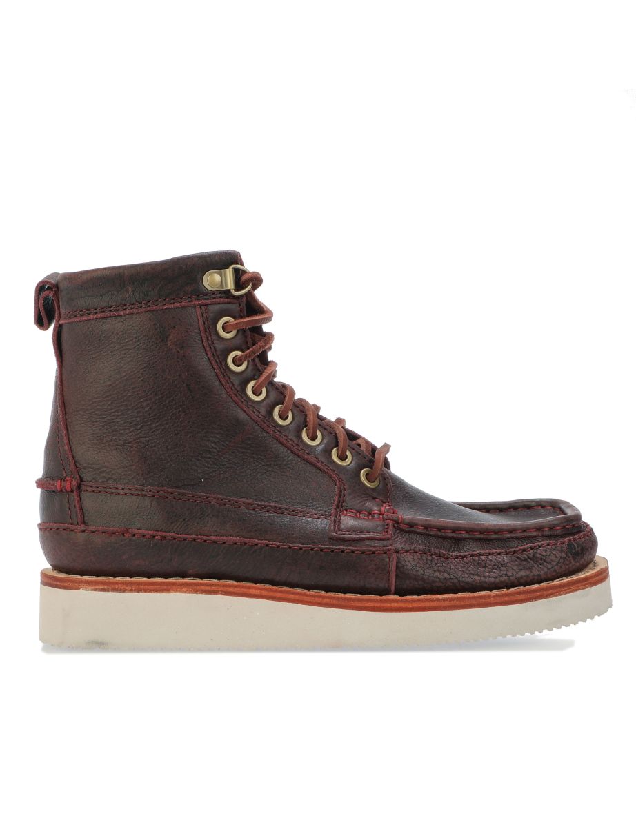 Shop Men s Clarks Originals Wallace Hike Boots in Brown Online in Iraq VogaCloset