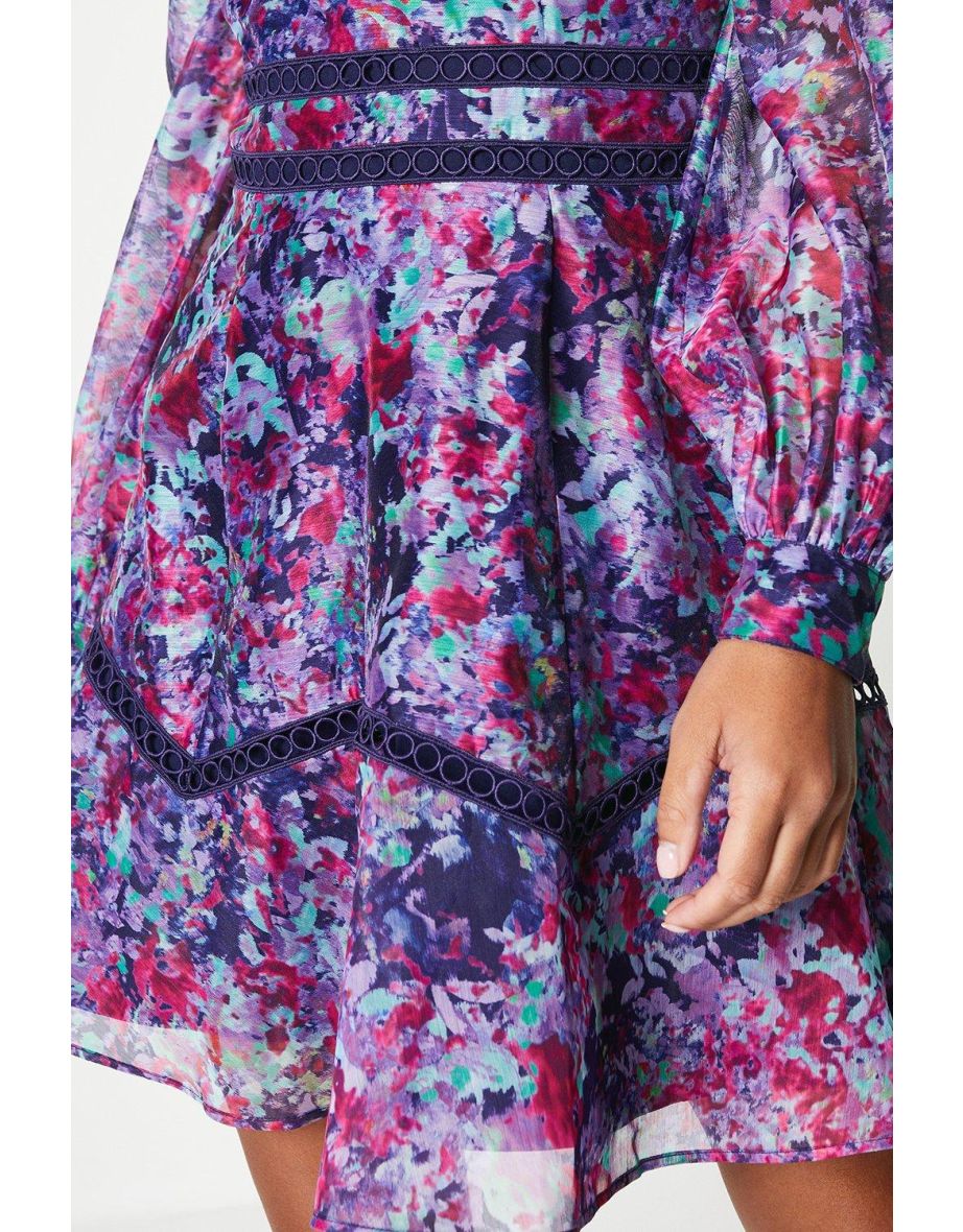 Floral Organza Mini Dress With Lace Trims - 3