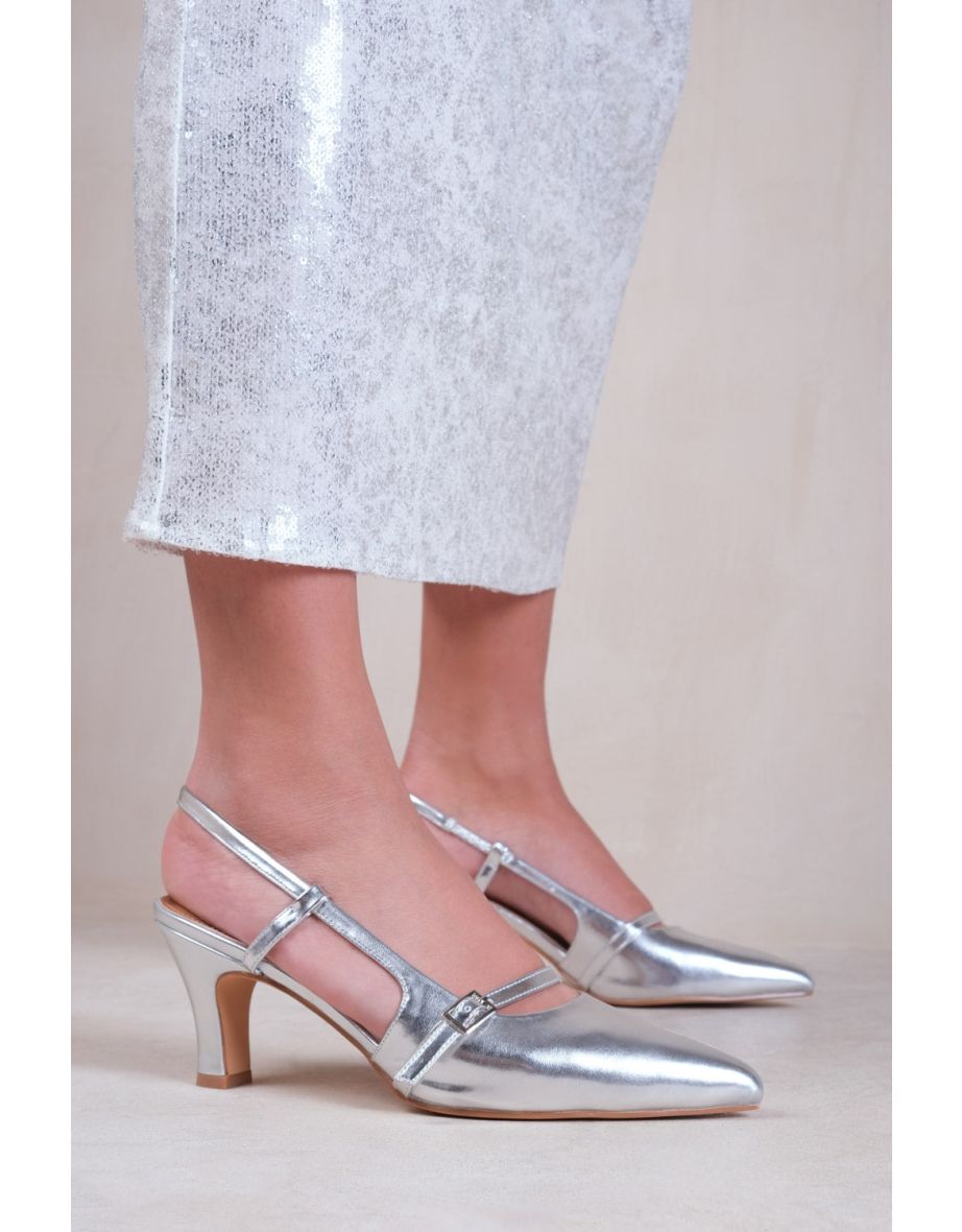 ON POINT WIDE FIT MID HEEL SLINGBACK SANDALS WITH STRAP AND BUCKLE DETAIL IN SILVER METALLIC - 2