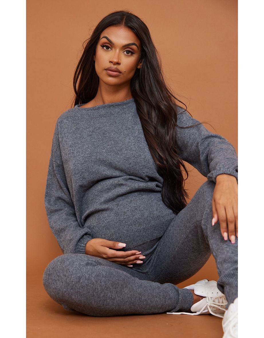 Oversized maternity jumper hotsell