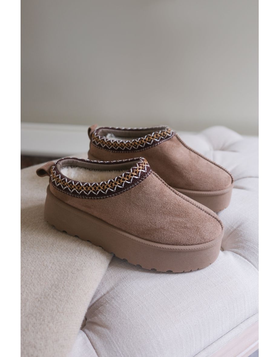 MANGO KIDS FLATFORM EMBROIDERED LOW ANKLE SLIPPER BOOTS IN CAMEL SUEDE