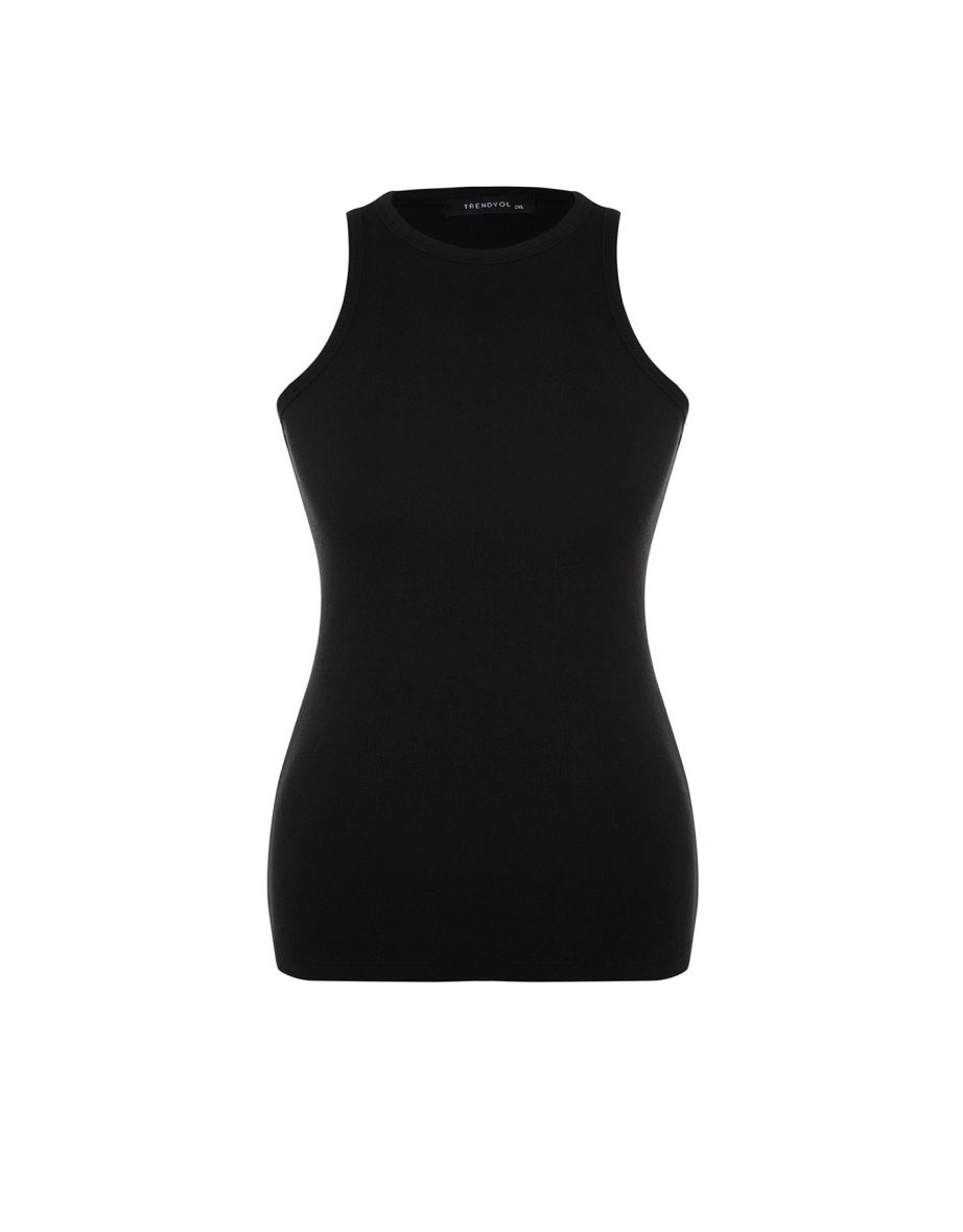 Plus Size Camisole - Black - Fitted