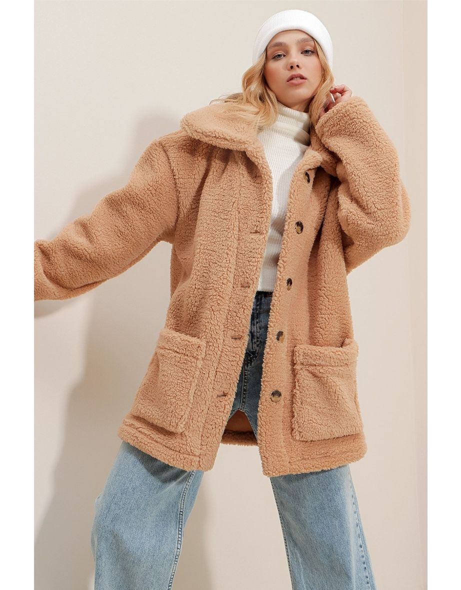 Women's Tan Polo Collar Double Pocketed Plush Coat with Buttons in the Front