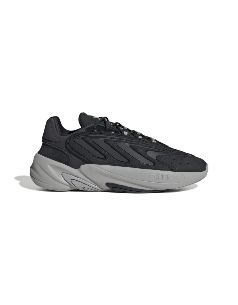 Women's adidas Originals Originals Ozelia Trainers in Black
