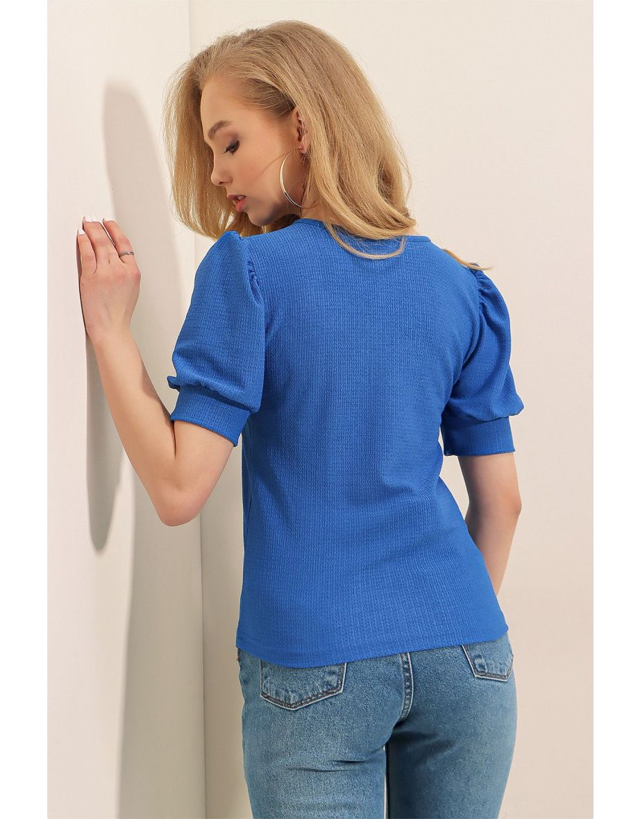 Square Neck Knitted Blouse - 3