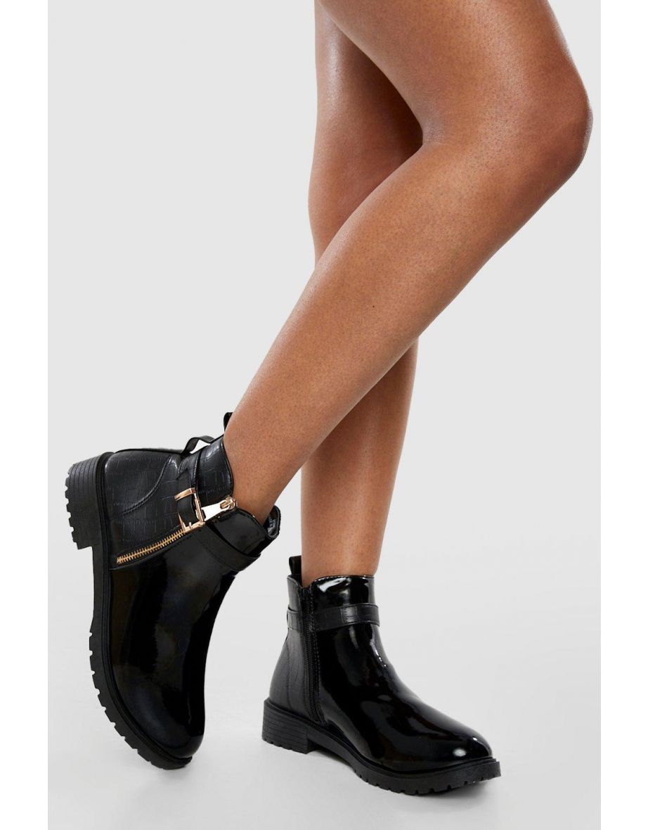 Boohoo best sale buckle boots