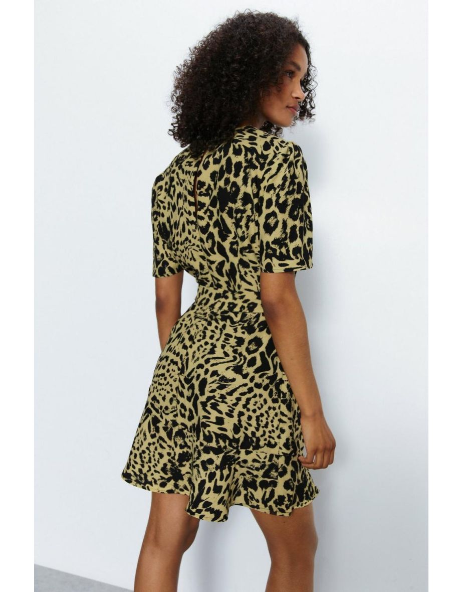 Fluted Hem Tie Waist Flippy Dress - 3
