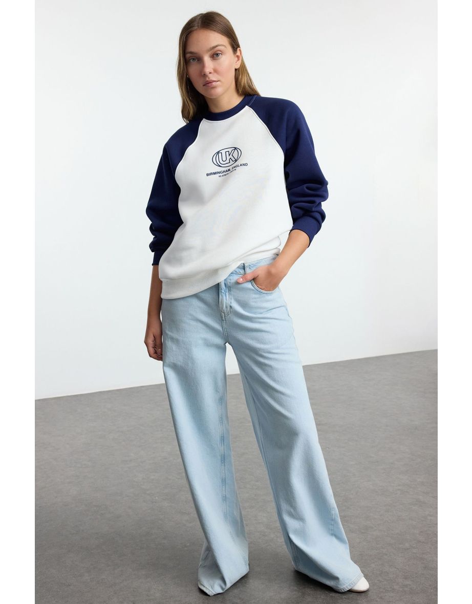 Ecru Color Block Relaxed/Comfortable Fit Raglan Sleeve Thick Knitted Sweatshirt