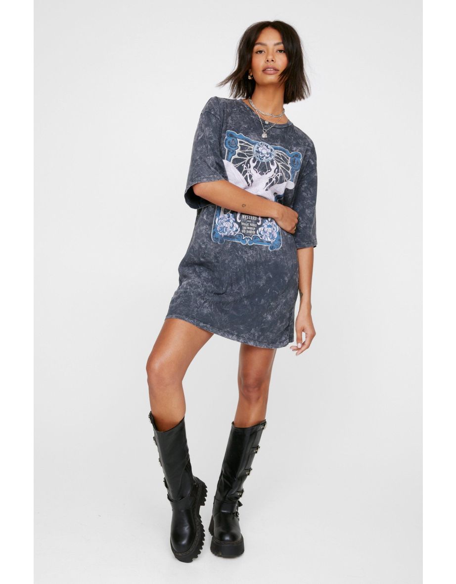 Celestial Washed Graphic T-shirt