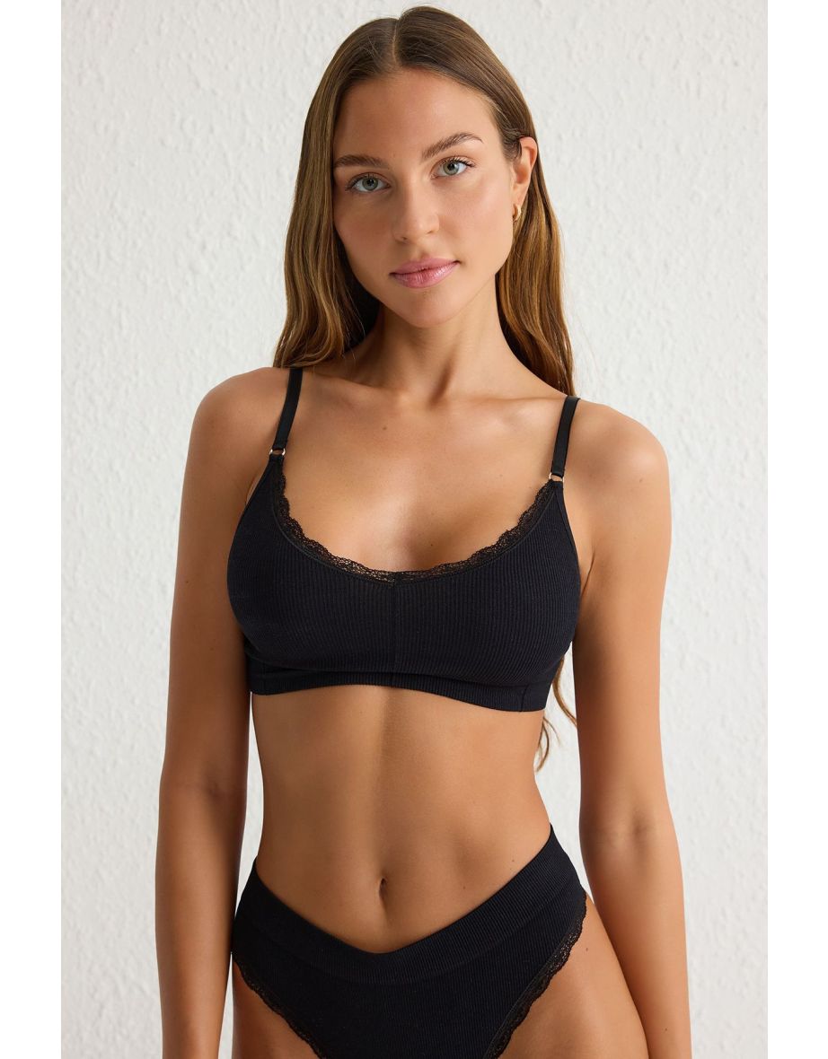 Black-White 2-piece Seamless Lace Detail Non-wired Cupless Bralette Knitted Bra - 5