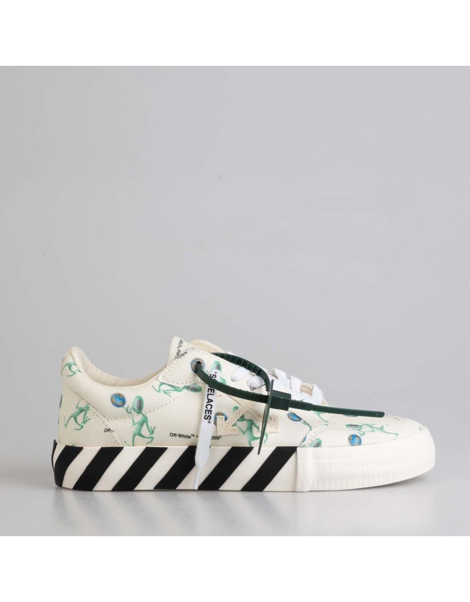 Men's Off White Low Vulcanized Alien Canvas Trainers in White