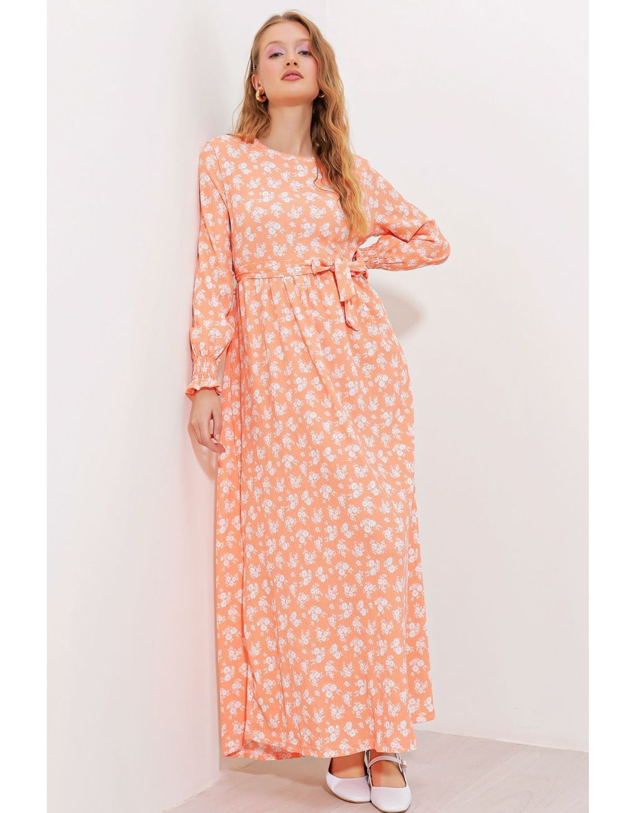 Women's Salmon Ecru Floral Patterned Knitted Hijab Dress