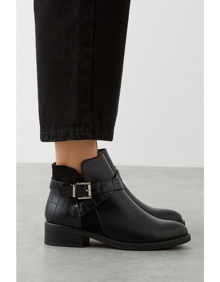 Buy Boots Dorothy Perkins in Qatar VogaCloset