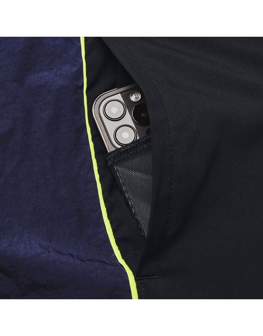 Men's Under Armour Run Anywhere 5 Inch Shorts in Black - 2