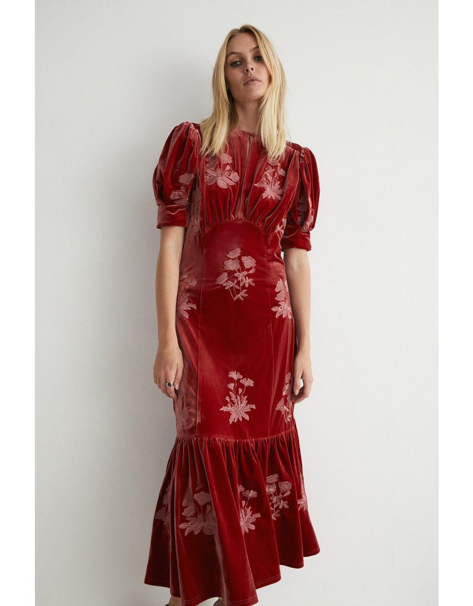 Calvin klein floral clearance embroidered trumpet midi dress