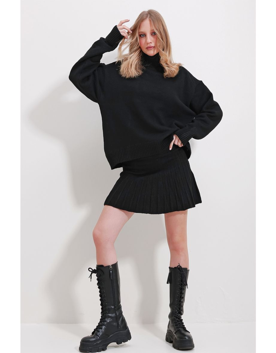 Women's Black Turtleneck Sweater And Pleated Skirt Set