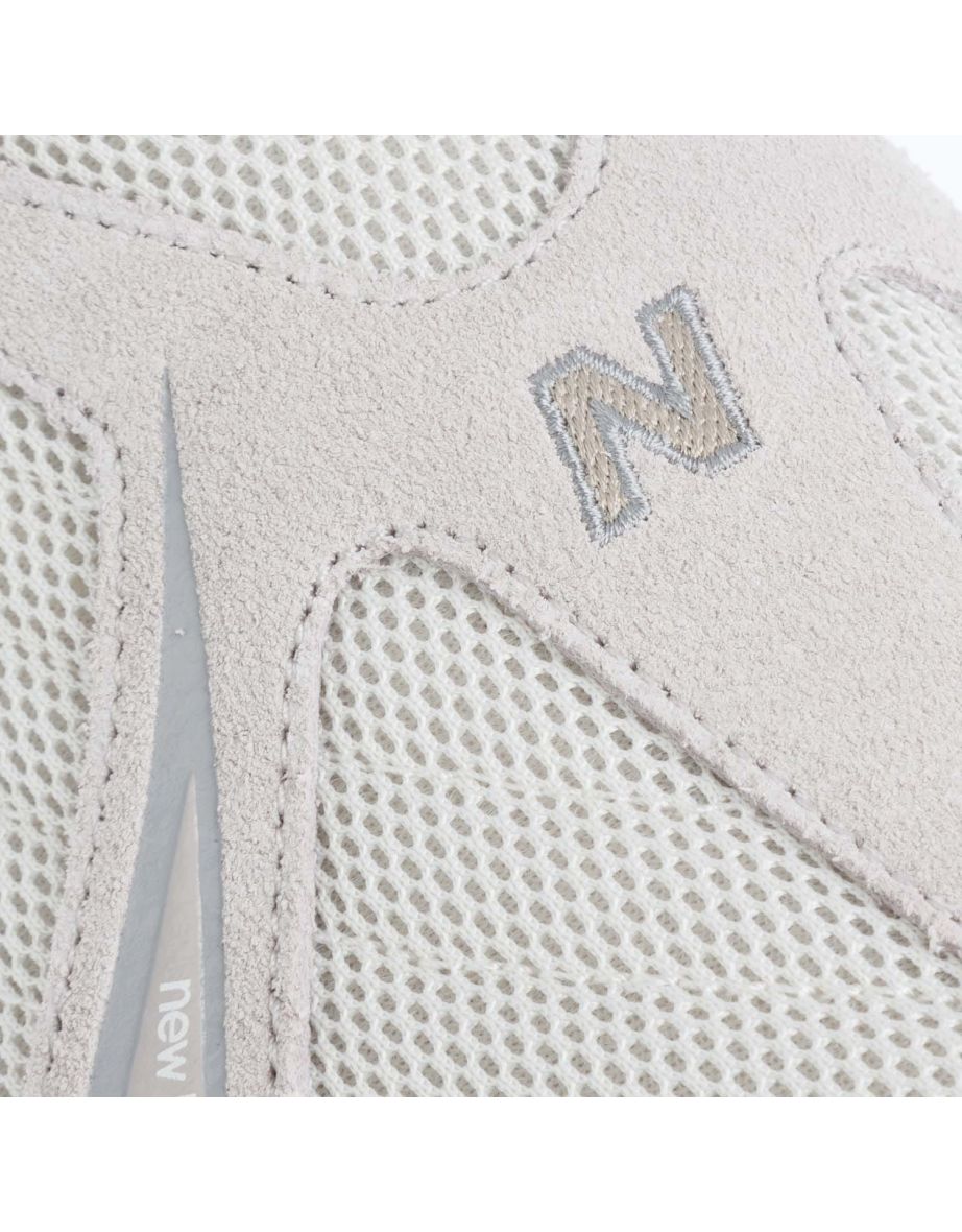 Men's New Balance 610S Trainers in Cream - 4